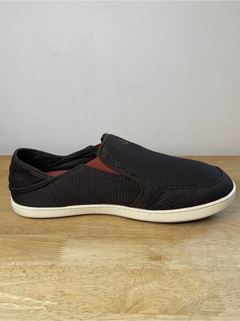 OluKai Men's Brown Nohea Mesh Slip-On Shoes Size 9.5